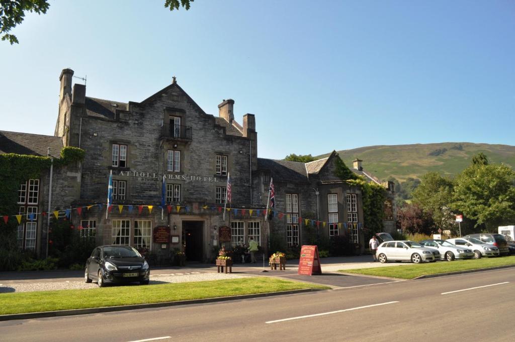 Atholl Arms image 1