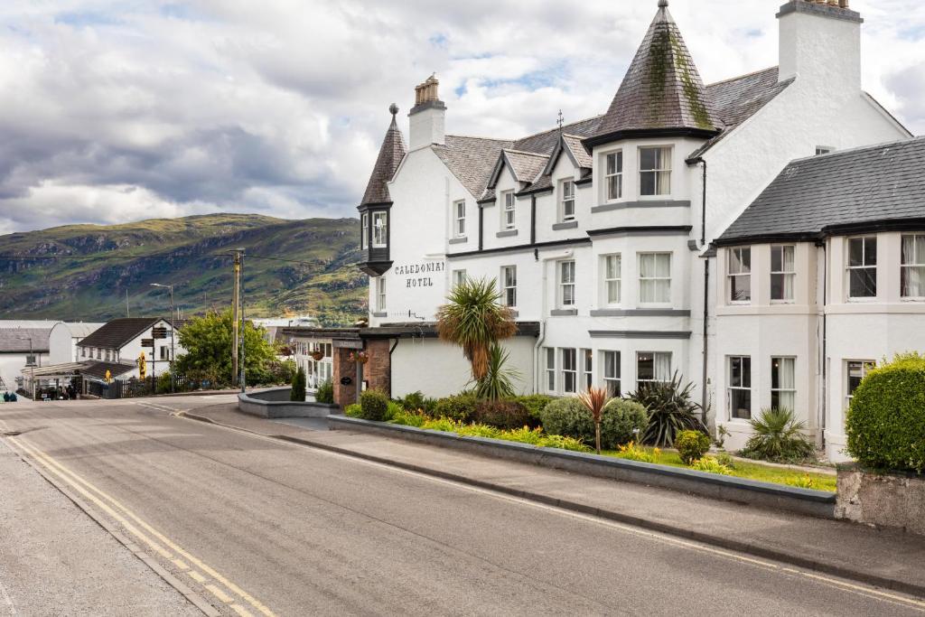 Caledonian Hotel image 2